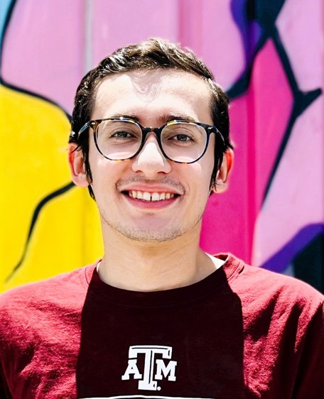 Amir Mohammadi wearing a Texas A&M shirt